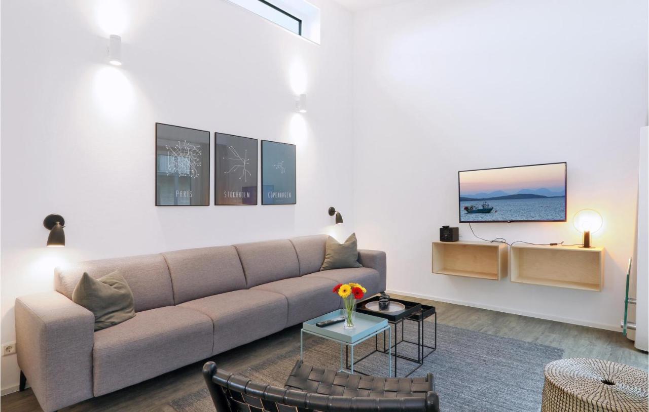 2 Bedroom Gorgeous Home In Lembruch-Duemmer See Kültér fotó