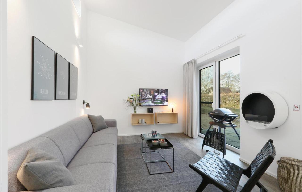 2 Bedroom Gorgeous Home In Lembruch-Duemmer See Kültér fotó