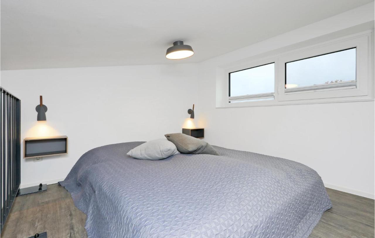2 Bedroom Gorgeous Home In Lembruch-Duemmer See Kültér fotó