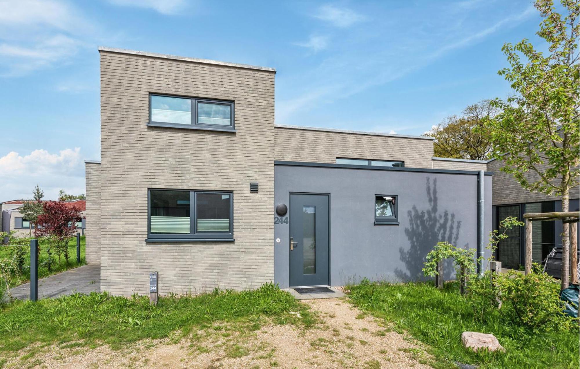 2 Bedroom Gorgeous Home In Lembruch-Duemmer See Kültér fotó