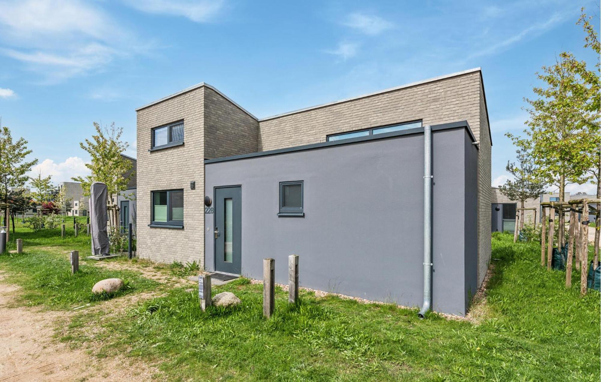 2 Bedroom Gorgeous Home In Lembruch-Duemmer See Kültér fotó